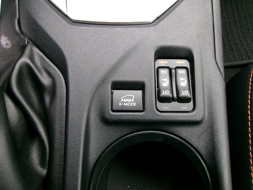 
								SUBARU CROSSTREK PREMIUM full									