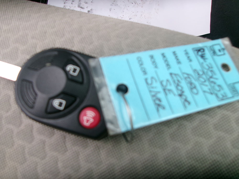 
								FORD ESCAPE SE full									