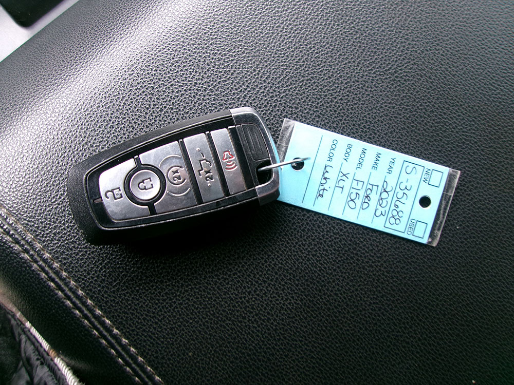 
								FORD F-150 SPORT SUPER CREW CAB full									