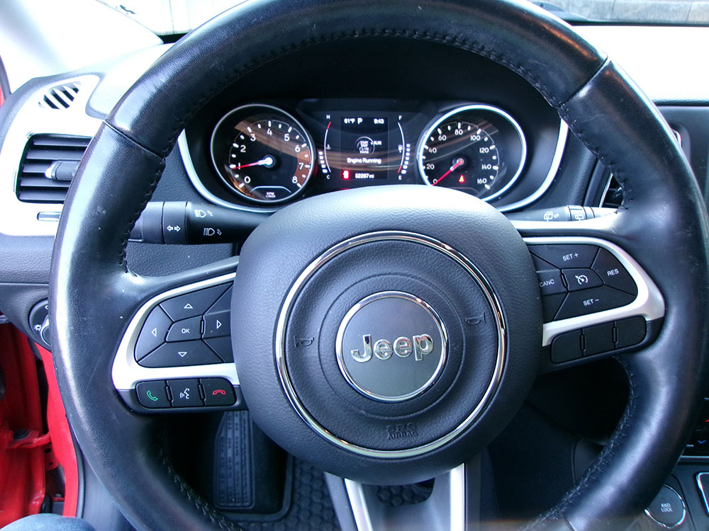 
								JEEP COMPASS SPORT full									