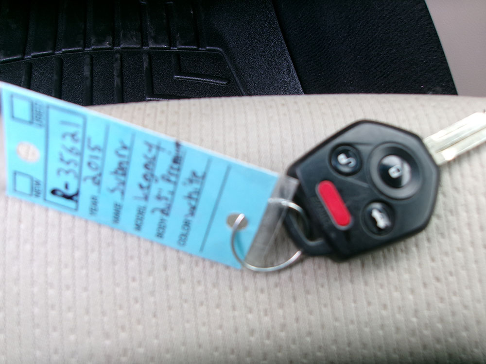 
								SUBARU LEGACY PREMIUM full									