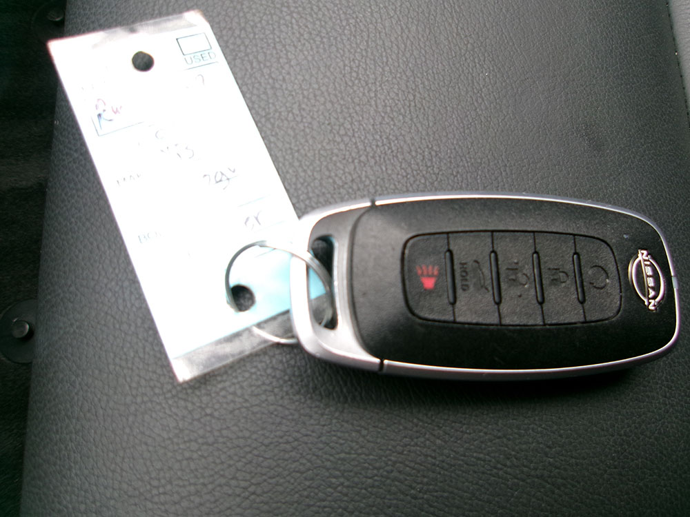 
								NISSAN ROGUE SL full									