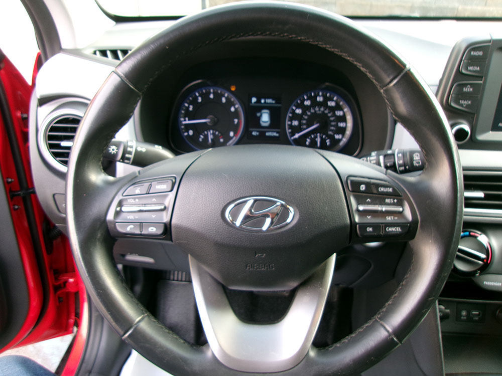 
								HYUNDAI KONA SEL full									