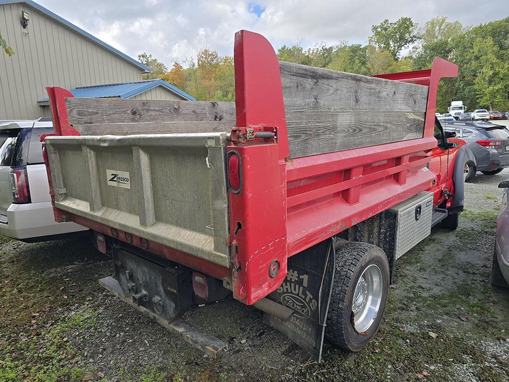 
								FORD F-450 XL REG CAB DUMP full									