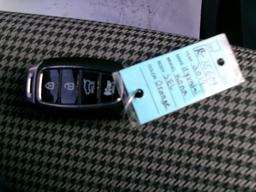 
								HYUNDAI KONA SEL full									