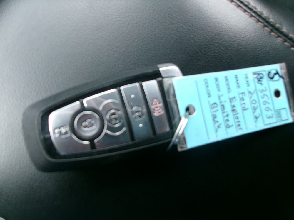 
								FORD EXPLORER LIMITED full									