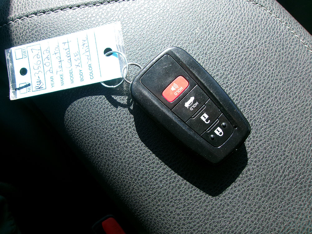 
								TOYOTA CAMRY XSE full									