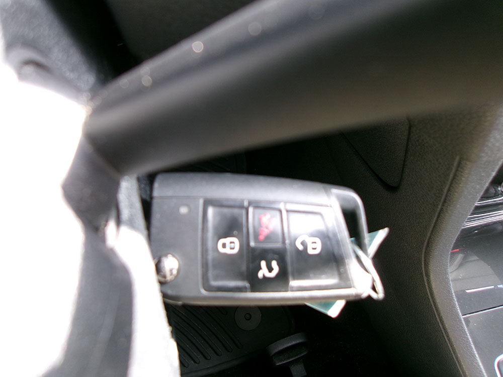 
								VOLKSWAGEN GOLF ALLTRACK full									