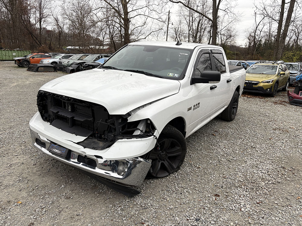 RAM 1500 SLT CREW CAB