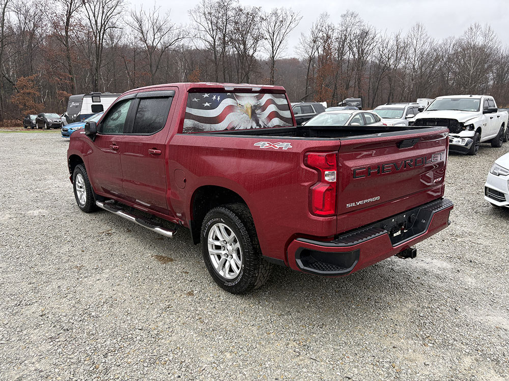 
								CHEVROLET SILVERADO 1500 RST CREW CAB full									