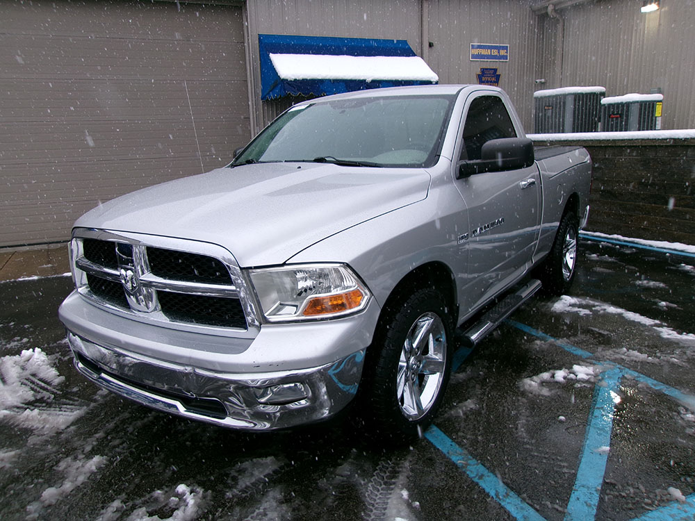
								RAM 1500 SLT REG CAB full									