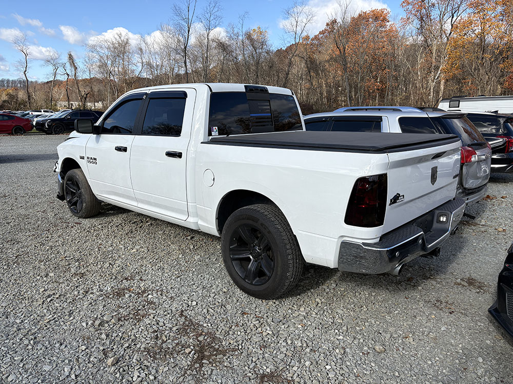 
								RAM 1500 BIG HORN CREW CAB full									