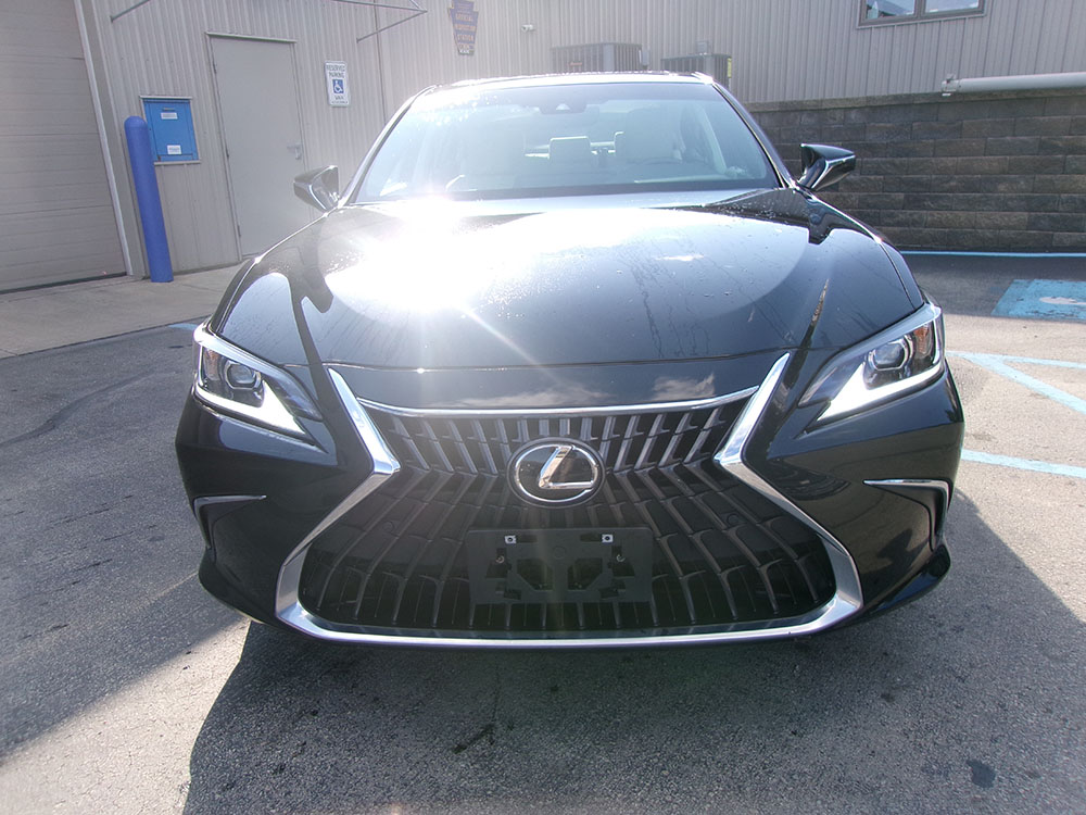 
								LEXUS ES300h PREMIUM full									