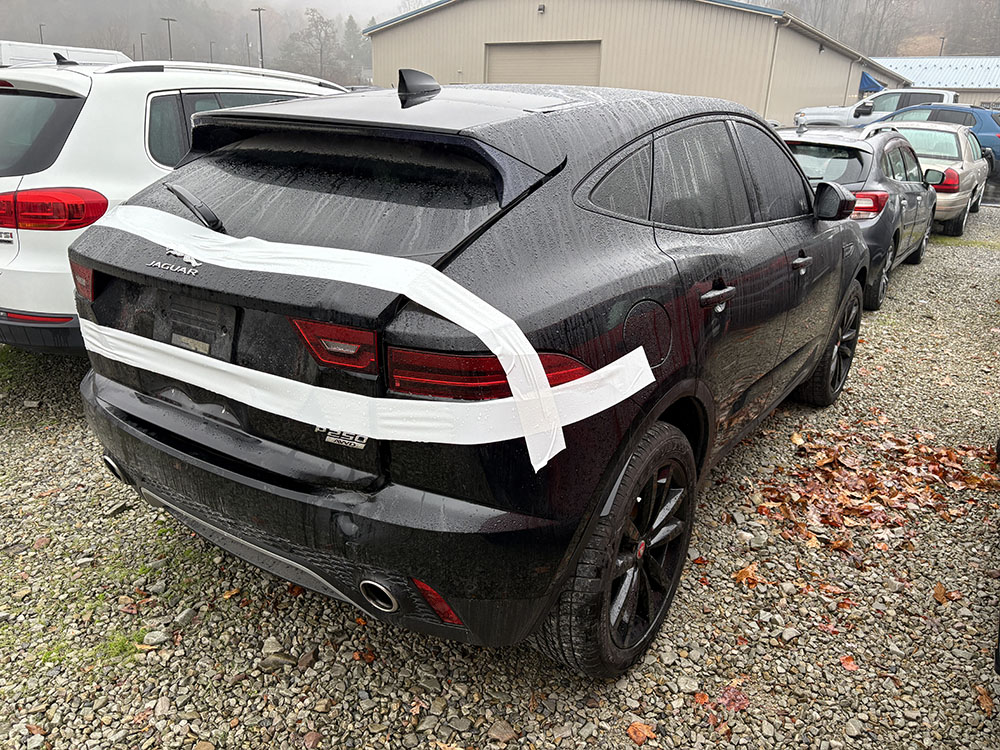 
								JAGUAR E-PACE P250 full									