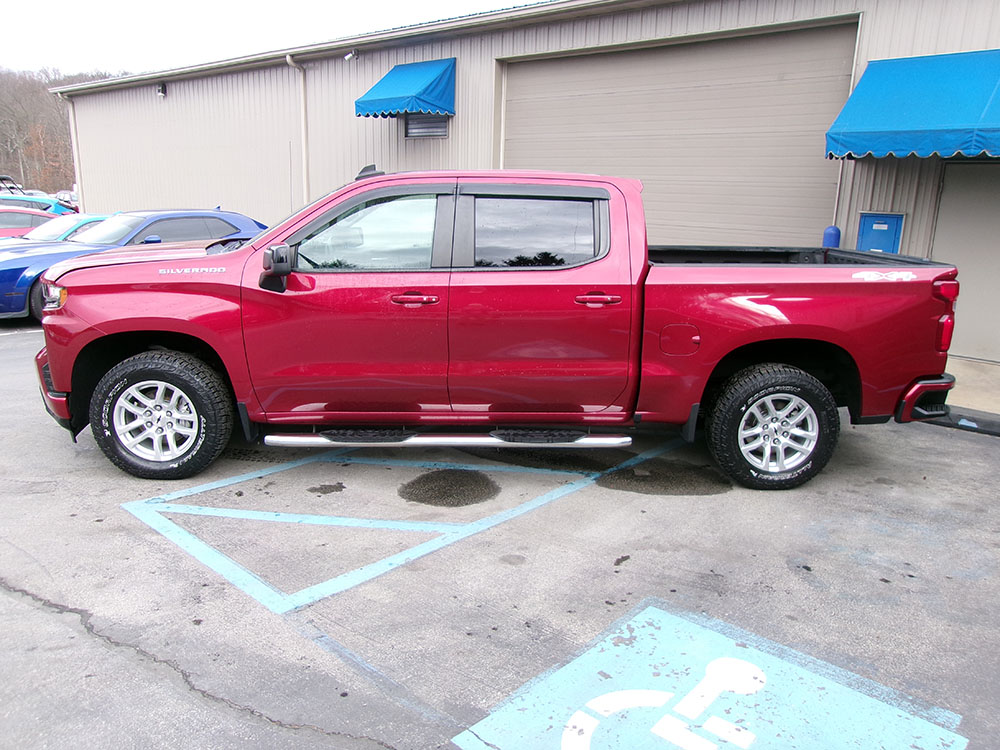 
								CHEVROLET SILVERADO 1500 RST CREW CAB full									