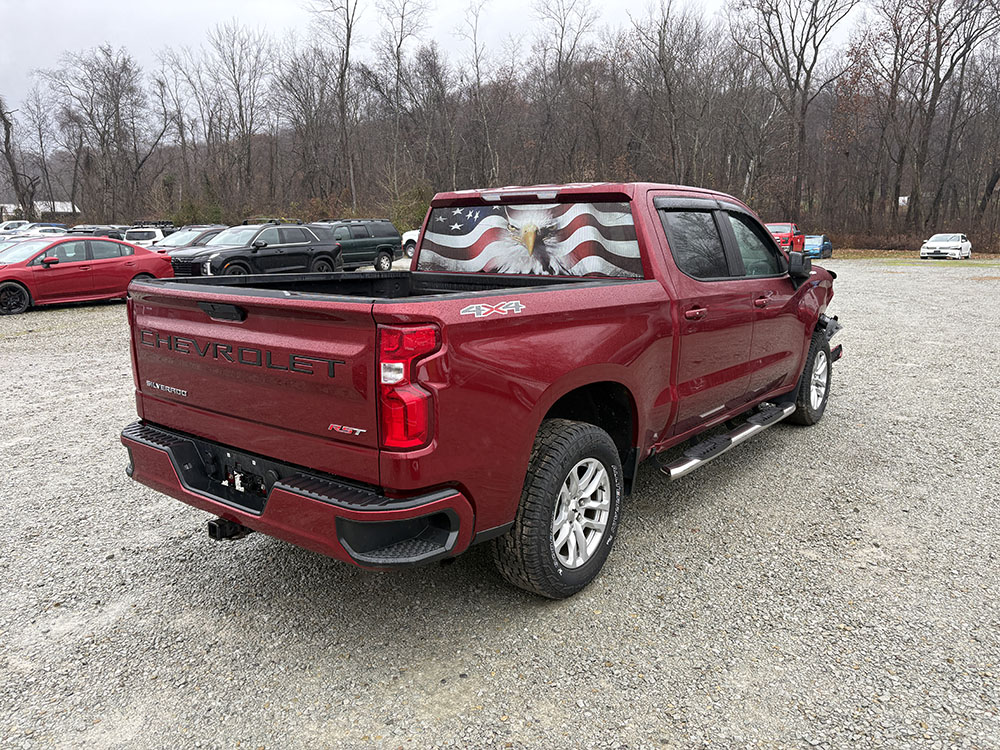 
								CHEVROLET SILVERADO 1500 RST CREW CAB full									