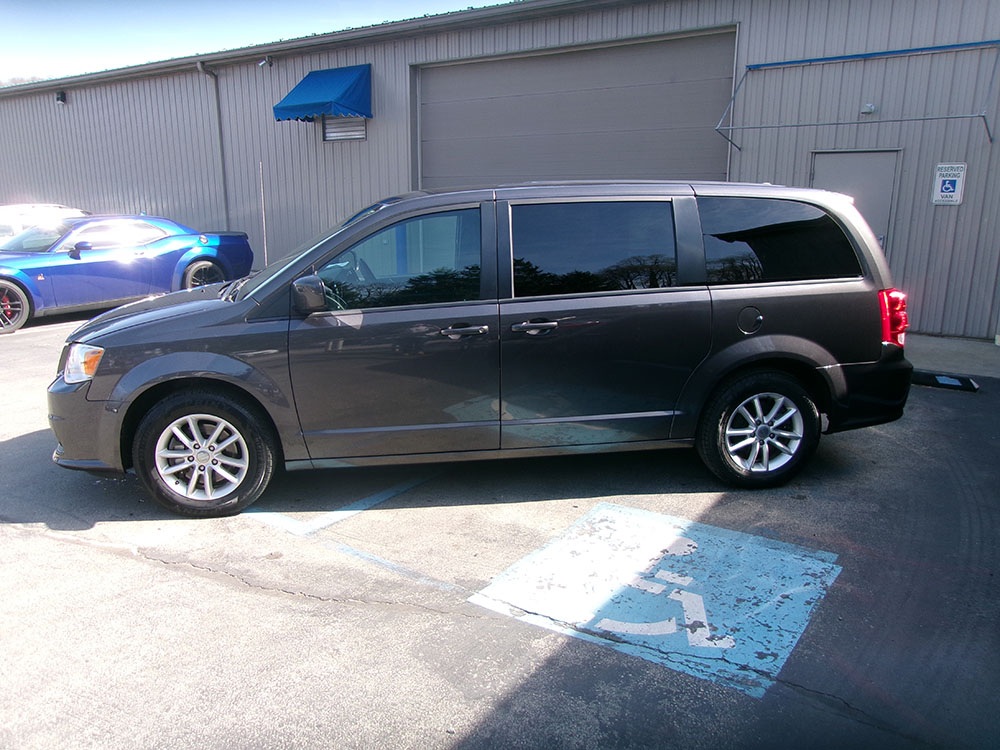 
								DODGE GRAND CARAVAN SE PLUS full									