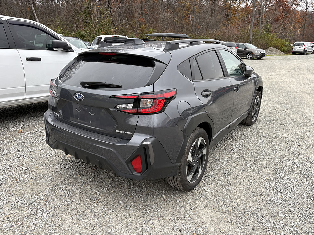 
								SUBARU CROSSTREK LIMITED full									