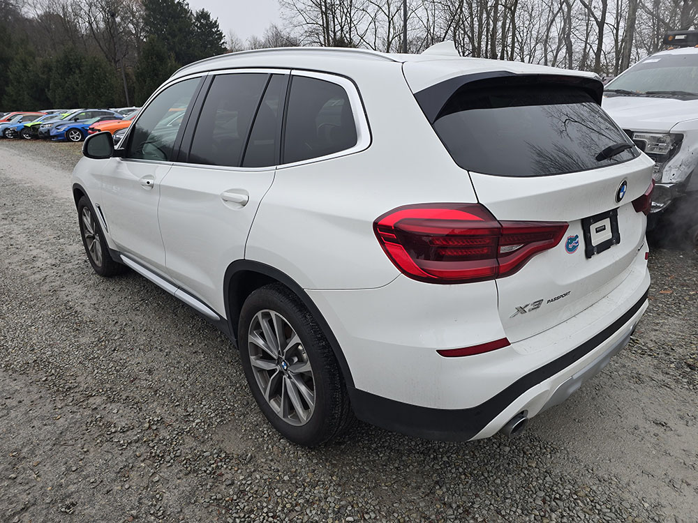 
								BMW X3 full									