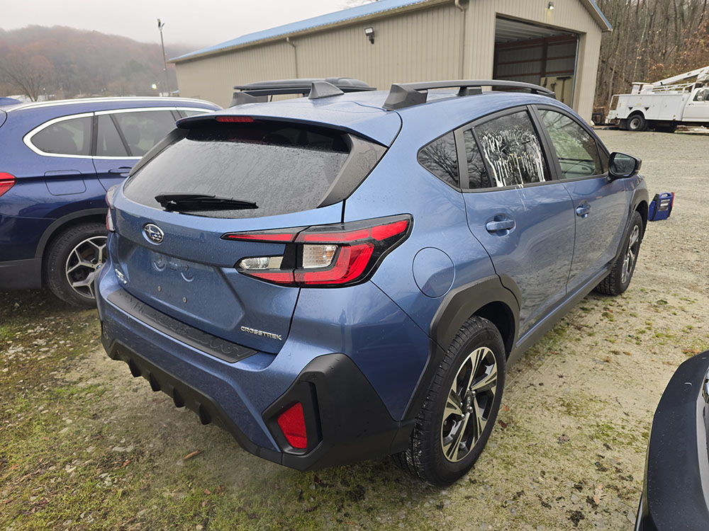 
								SUBARU CROSSTREK PREMIUM full									