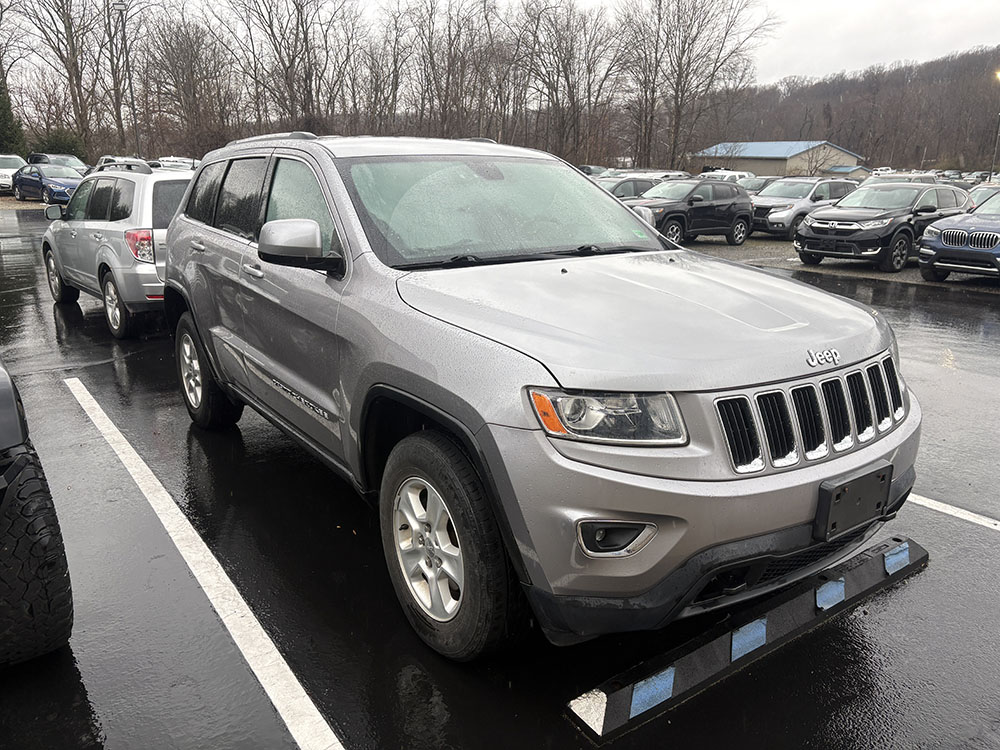 
								JEEP GRAND CHEROKEE LAREDO full									