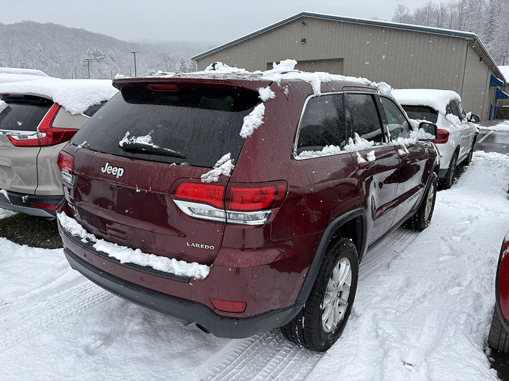 
								JEEP GRAND CHEROKEE LAREDO full									
