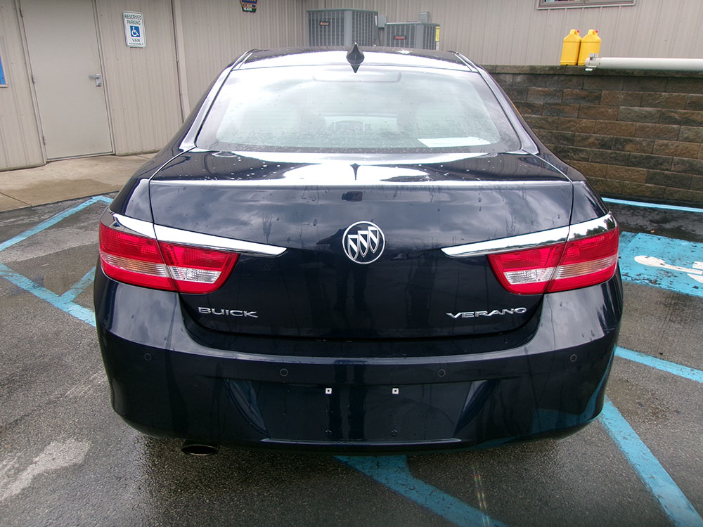 
								BUICK VERANO CONVIENCE full									