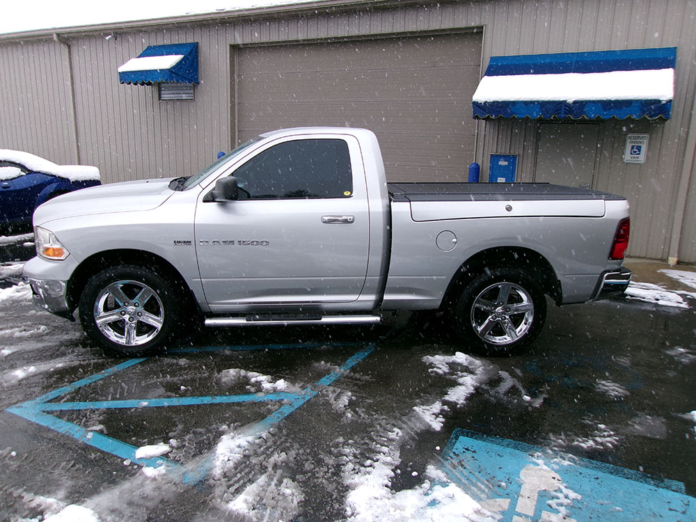 
								RAM 1500 SLT REG CAB full									