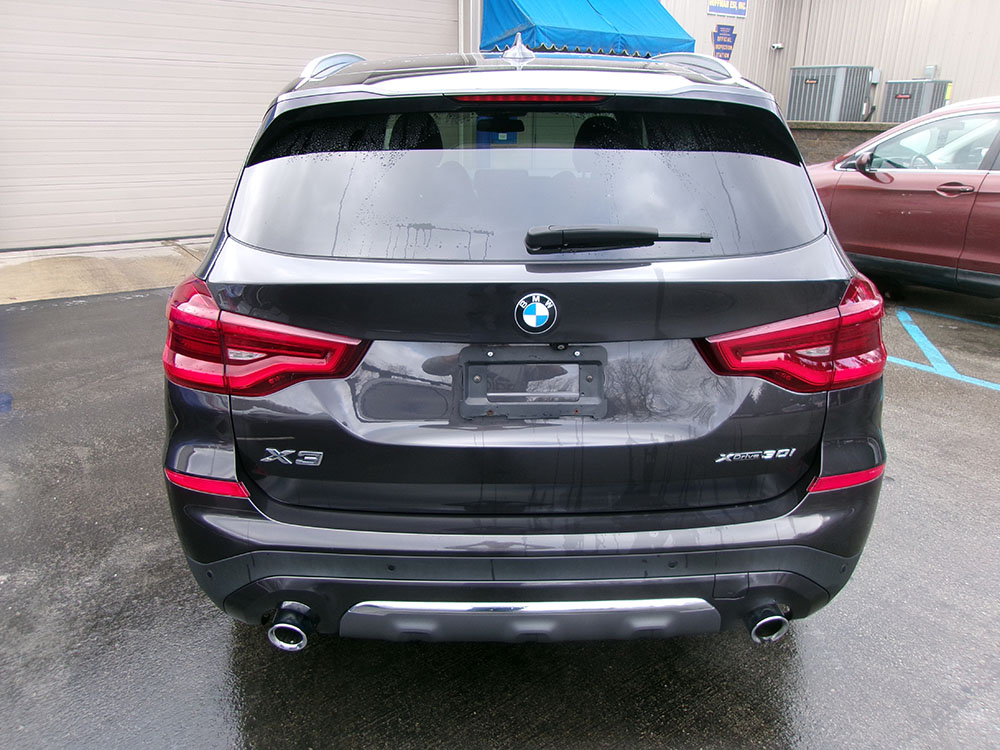 
								BMW X3 full									