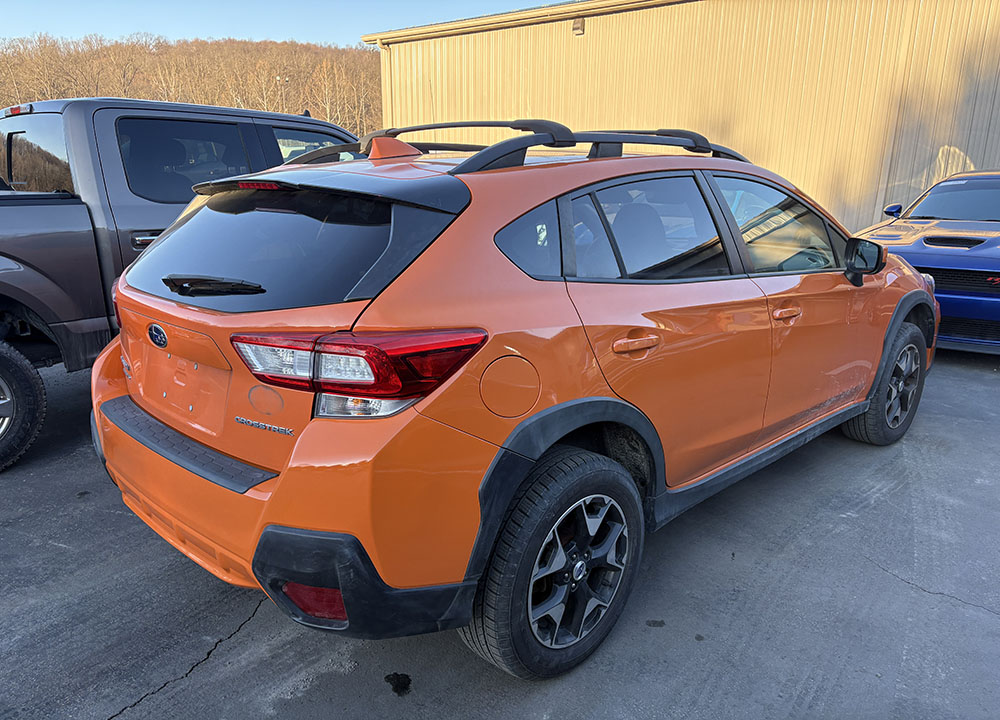 
								SUBARU CROSSTREK PREMIUM full									