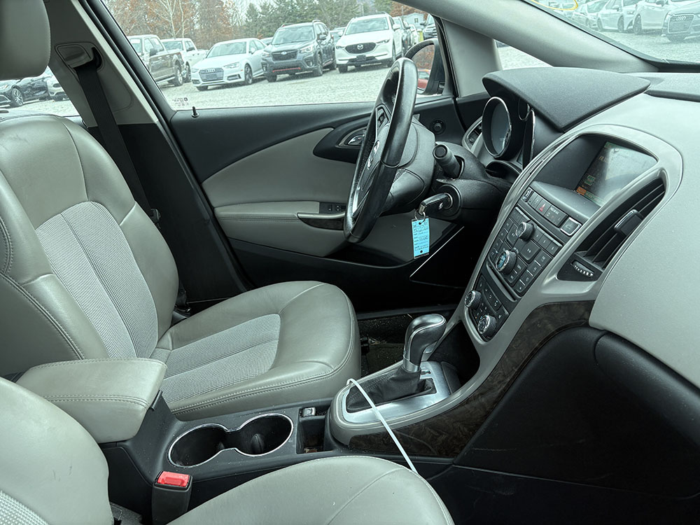 
								BUICK VERANO CONVIENCE full									