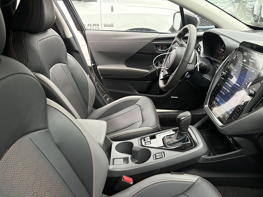 
								SUBARU CROSSTREK LIMITED full									