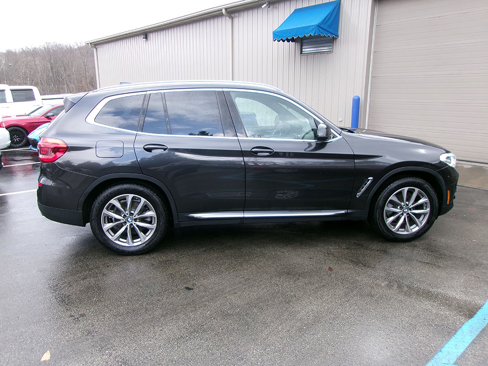 
								BMW X3 full									