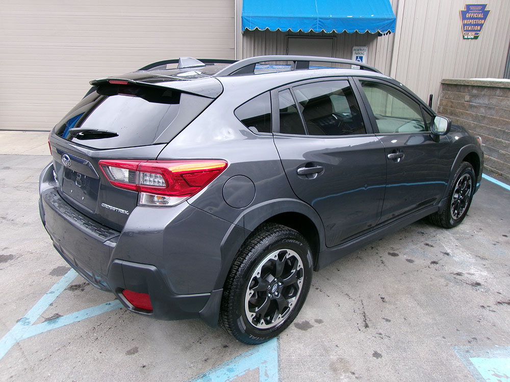
								SUBARU CROSSTREK PREMIUM full									