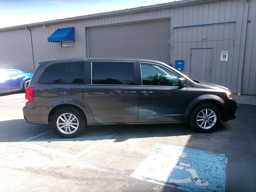 
								DODGE GRAND CARAVAN SE PLUS full									
