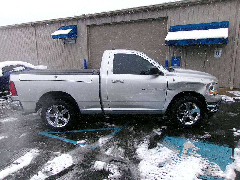 
								RAM 1500 SLT REG CAB full									