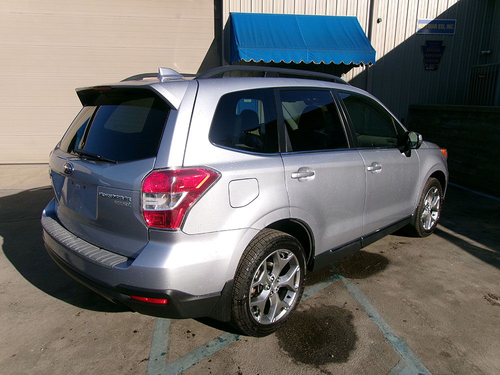 
								SUBARU FORESTER TOURING full									