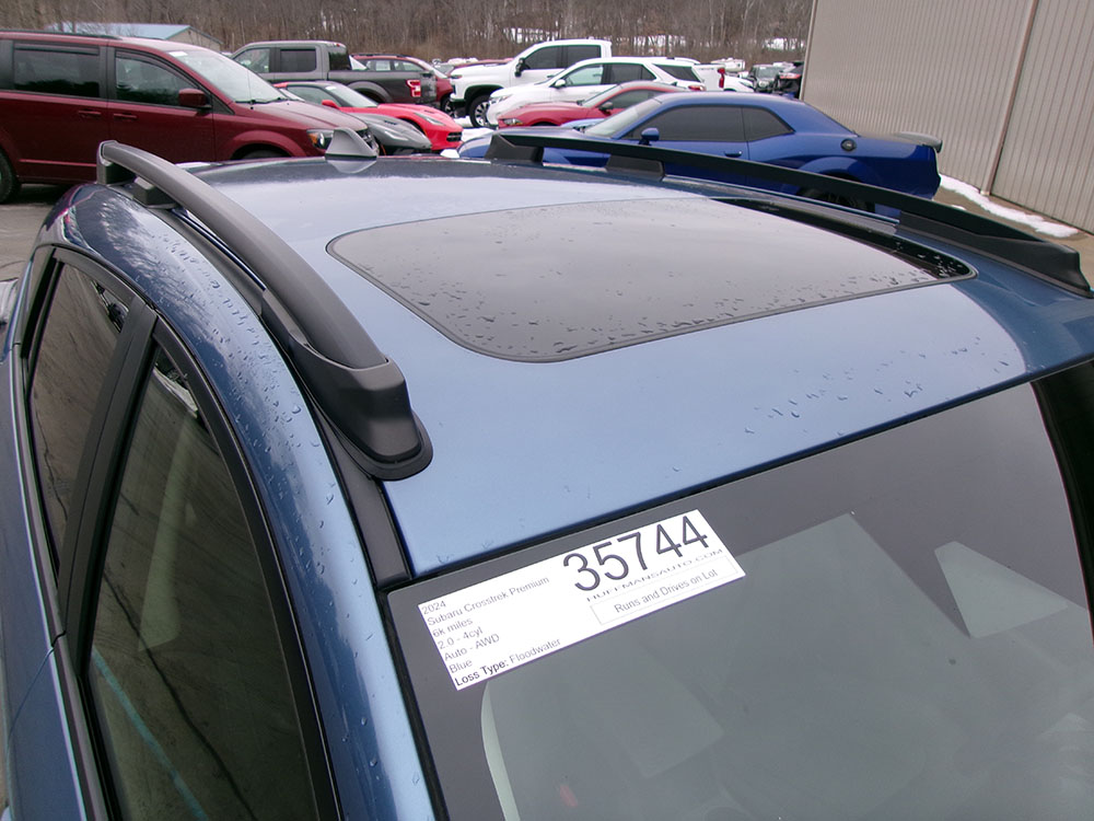 
								SUBARU CROSSTREK PREMIUM full									