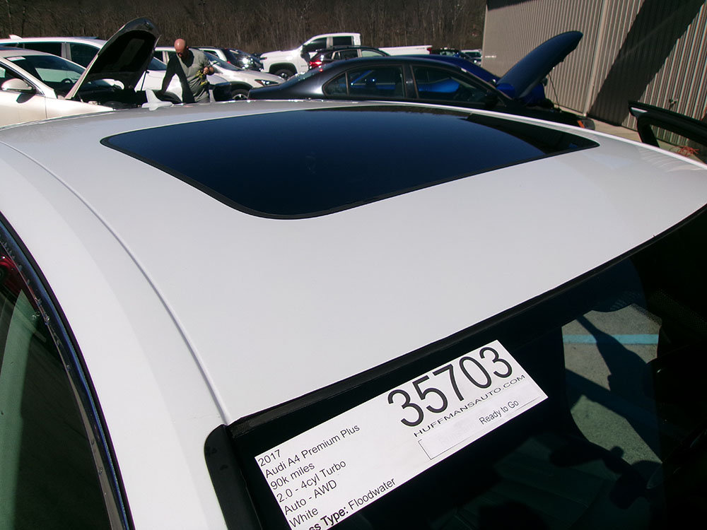 
								AUDI A4 PREMIUM PLUS full									