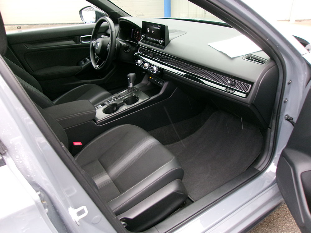 
								HONDA CIVIC SPORT full									