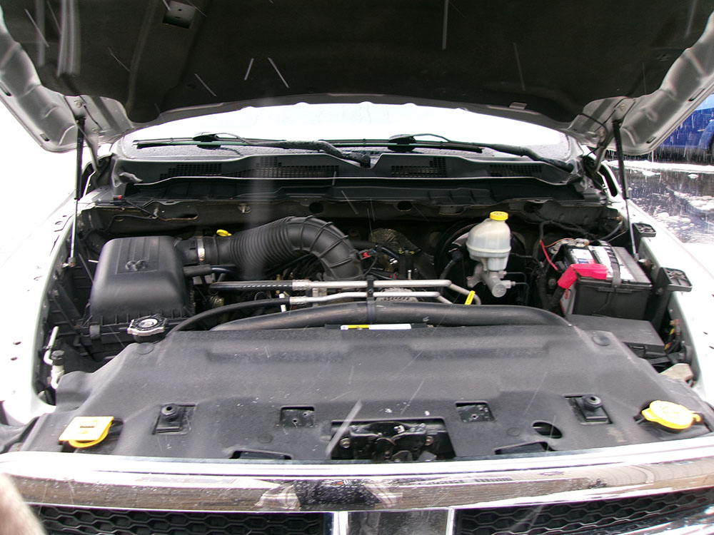 
								RAM 1500 SLT REG CAB full									