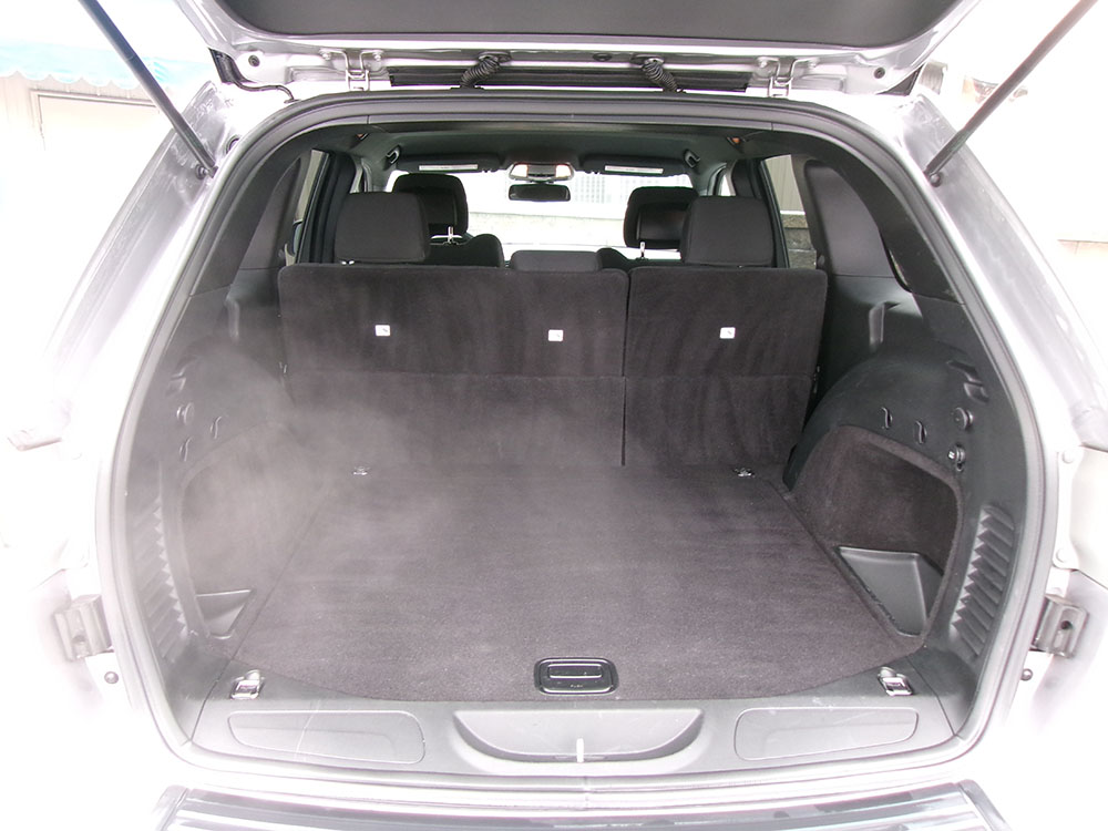 
								JEEP GRAND CHEROKEE LAREDO full									