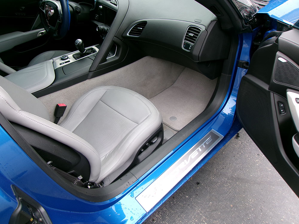 
								CHEVROLET CORVETTE LT full									