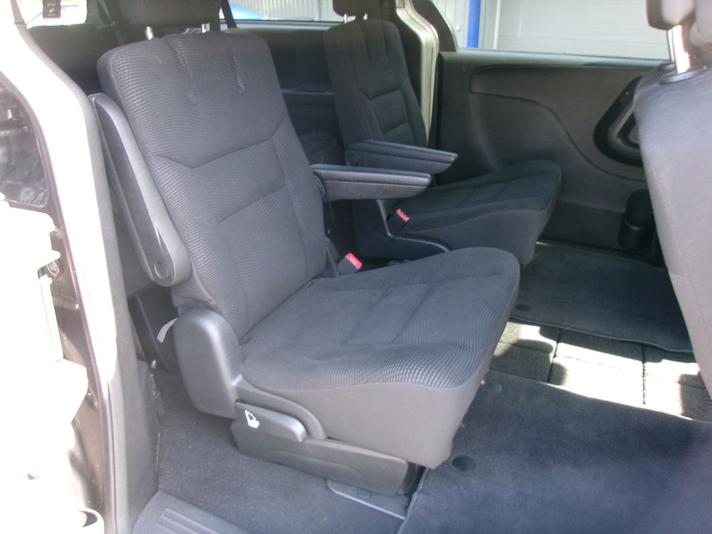 
								DODGE GRAND CARAVAN SE PLUS full									