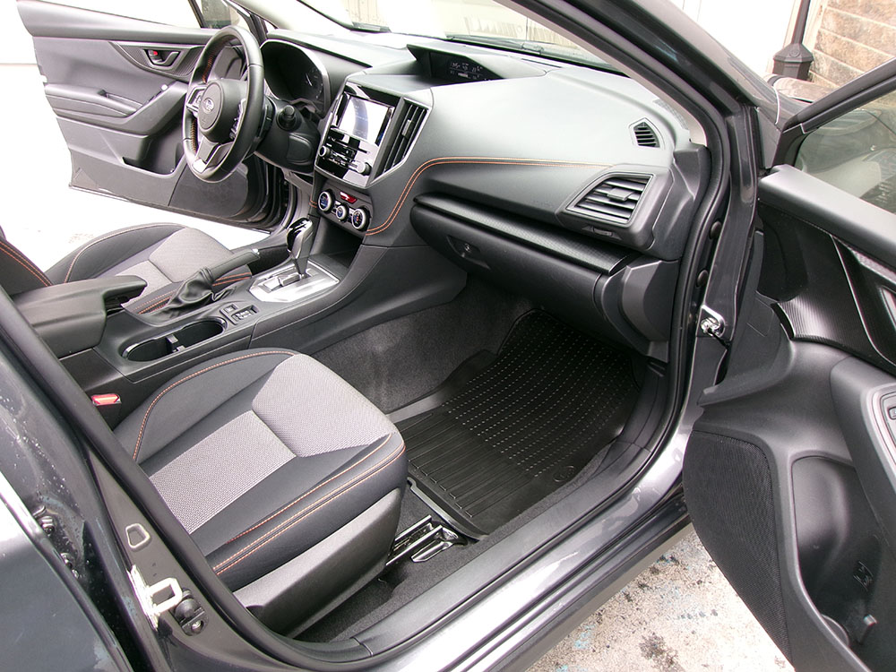 
								SUBARU CROSSTREK PREMIUM full									