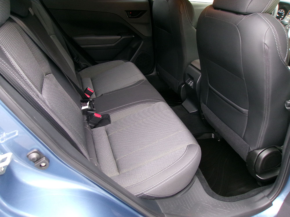 
								SUBARU CROSSTREK PREMIUM full									