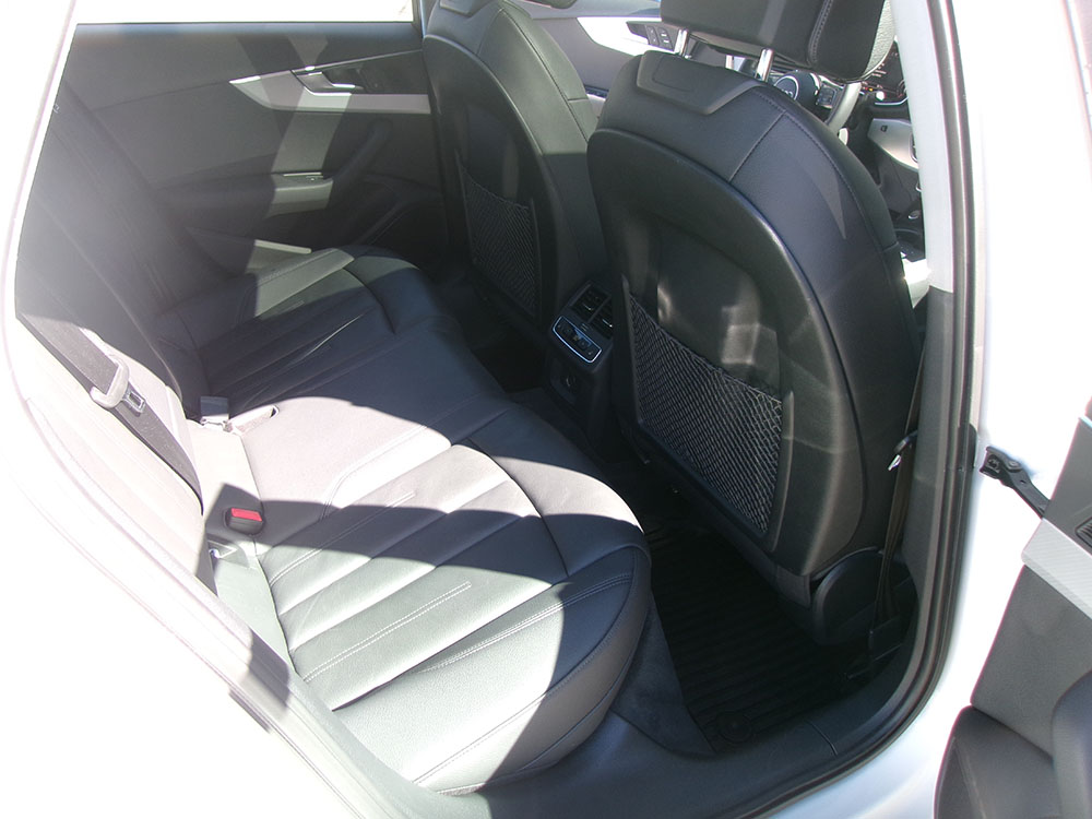 
								AUDI A4 PREMIUM PLUS full									