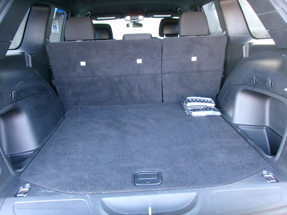 
								JEEP GRAND CHEROKEE LAREDO full									