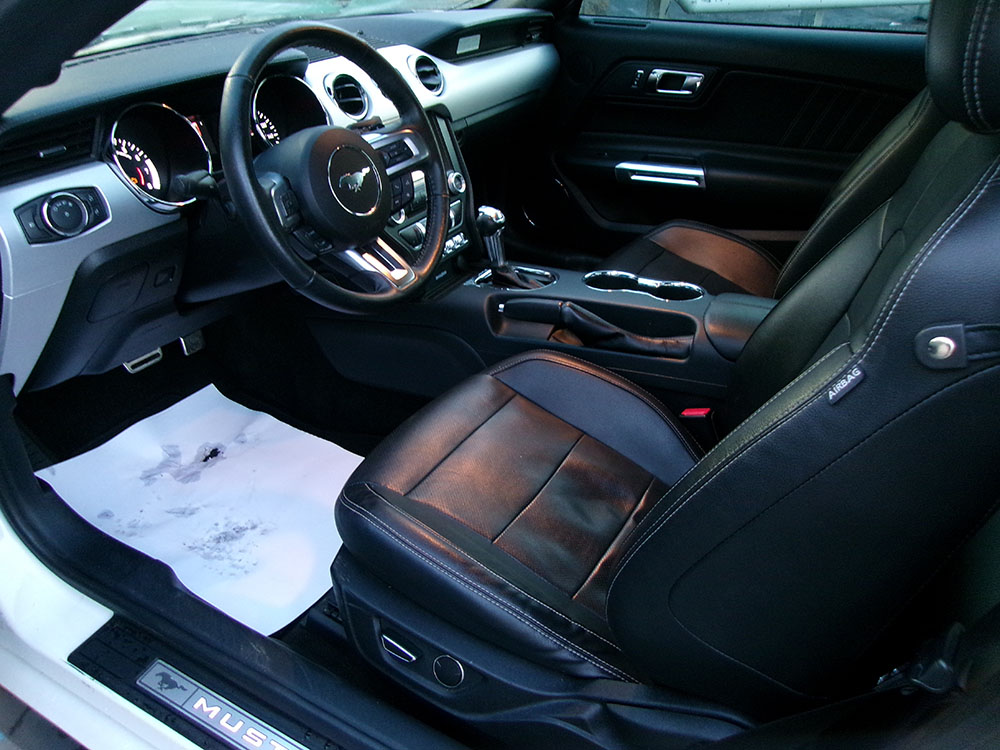 
								FORD MUSTANG GT full									