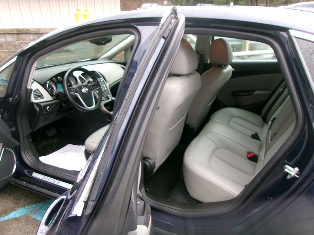 
								BUICK VERANO CONVIENCE full									